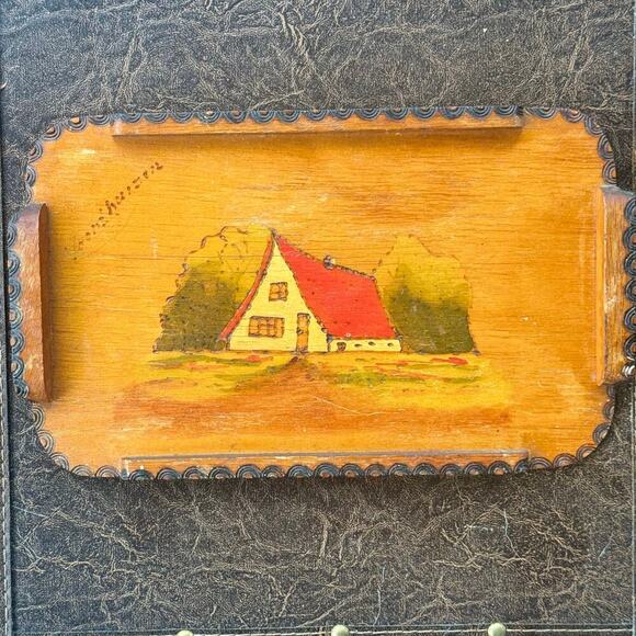 Vintage Hand-Painted Wooden Tray – Cottage Scene – 1940s - Picture 1 of 5